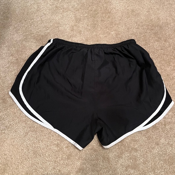 Women’s Nike Dri-Fit Shorts - Picture 2 of 9